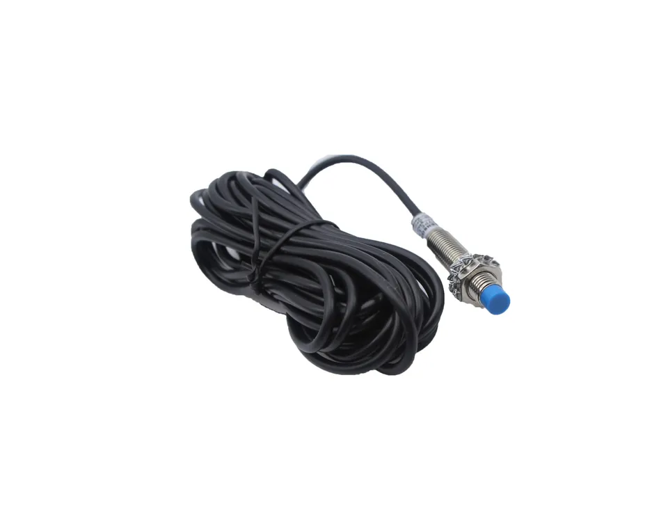 cslabs-induktiver-n-herungsschalter-lm8-3002pb image 1